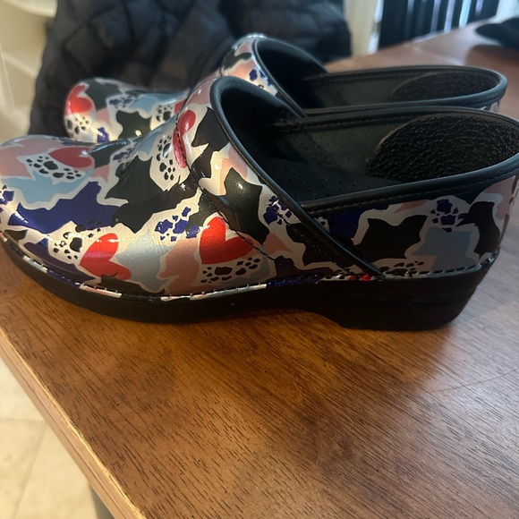 Dansko nursing clogs - Picture 4 of 7